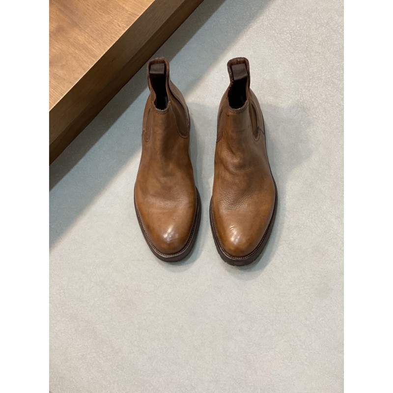 Pra*a leather shoes